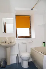 Kings House - Image 2
