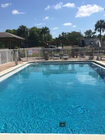 Days Inn by Wyndham Orange City/Deland - Image 4