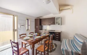 Awesome Apartment in Galtelli' With 2 Bedrooms - Image 4