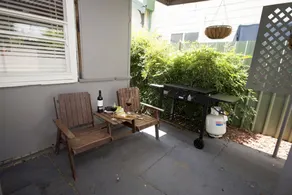 Stylish Central House - Image 3