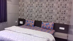 Skystays Sharmin Rose Cottage - Image 3