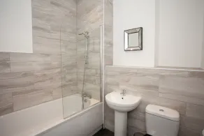 Cross St Boutique Apartment - Image 4
