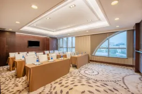 Holiday Inn Haidian - Image 5
