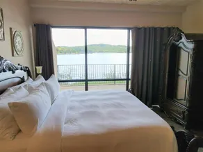 3 Bedroom Lake View Villa - Unit 6 - Image 4