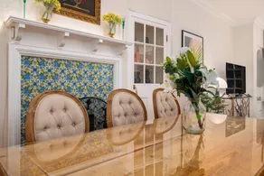Classic Designer Beautiful 1 Bed Home With Parking - Image 3