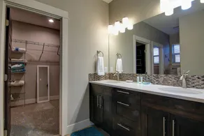 Jacksons Place 3 Bedroom Home by Redawning - Image 2