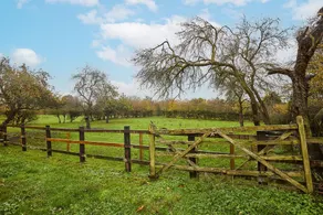 Host Stay Manor Farm Cottage - Image 5