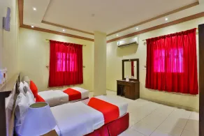 Star Yanbu Hotel Suites by OYO Rooms - Image 4