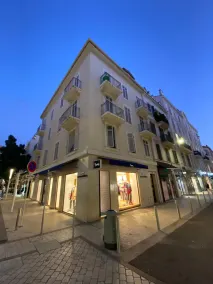 Cannes Holiday Suites - Image 4