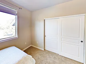 3br W/ Private Hot Tub & Gorgeous Creek Views 3 Bedroom Condo - Image 4