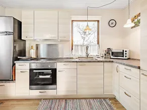 Spacious Holiday Home in Hovedstaden on Beach - Image 4