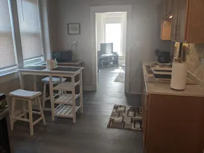 Cozy, Homey 1br Near Buffalo Medical Center - Image 3