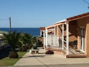 Walters Holiday Flats - Image 4