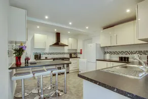 Westlands Lodge - Image 3