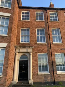 Extra Large Six Bed Six Bath Townhouse - Image 4