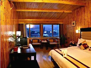 Aiyuan Resort Hotel, West Street, Yangshuo, Guilin - Image 2