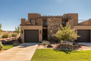 Escape to St. George - Image 3