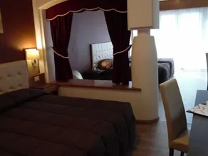 Hotel Trento  - Image 4