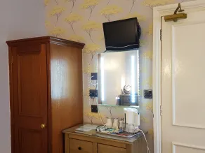 Green Gables Guest House - Image 5