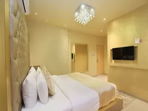 OYO 10112 HOTEL IMARAT - Image 2