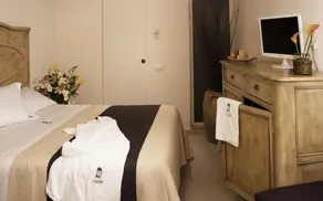 IL Claustro Piccolo Albergo Diffuso - Image 2