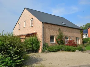 Modern Holiday Home in Somme-leuze With Sauna - Image 5