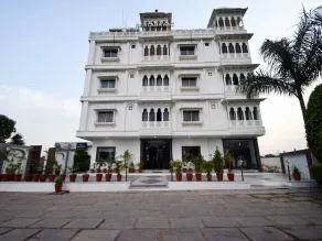 Jmd Palace By OYO Rooms - Image 5