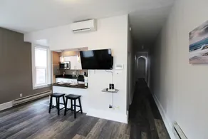 Midtown Suites - Image 4