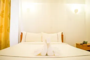Shadenet Hotel - Image 2