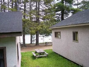Happy Landing Lodge - Image 3