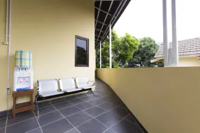 RedDoorz @ Pekayon Bekasi - Image 4