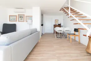 C31 - Sea View Sunny Duplex - Image 3