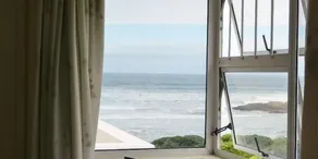 Hermanus Beach House - Image 4