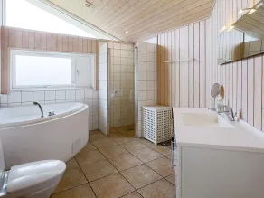8 Person Holiday Home in Frederiksværk - Image 3
