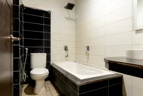 Salam Residence Syariah by OYO Rooms - Image 5
