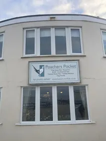 Stunning 8-bed Apartment in Bacton - Image 3