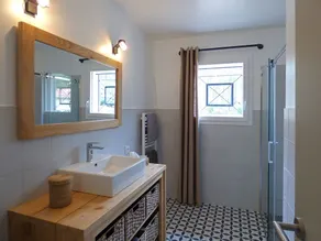 Luxurious Holiday Home in Gironde With Private Garden - Image 3