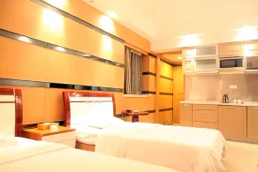 Huifeng International Apartment Hotel - Image 5