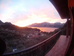 Villa with pool and beautiful lake view - Image 5
