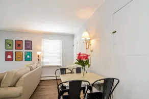 Sunshine Inn - Image 4