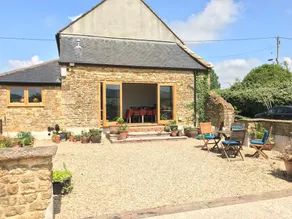 Newchester Farmhouse B&B - Image 3