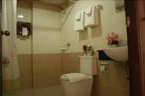 Sharaya Patong Hotel - Image 4