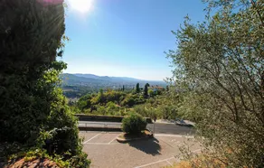 Stunning Home in Colle di Buggiano With Wifi and 3 Bedrooms - Image 2
