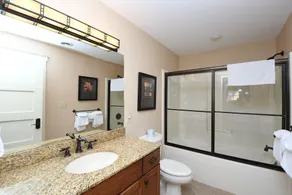 Some Kind of Wonderful 4 Bedroom House - Image 2