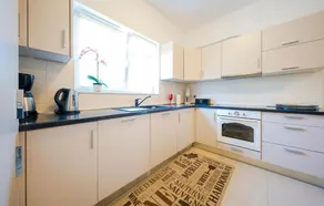 Amazing Home in Ist With 3 Bedrooms and Wifi - Image 3