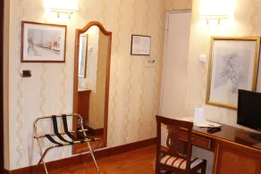 Grand Hotel Hermitage - Image 4