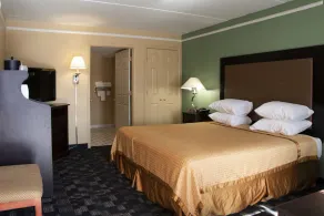 Americas Best Value Inn Charlotte - Image 5
