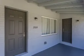 Cozy And Modern 2b 2b Home Great Location - Image 2