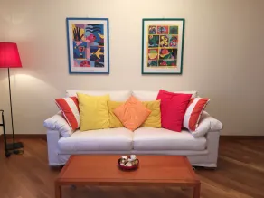 House Rouge - Image 2