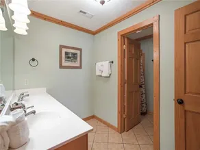 Bear Slide, 4 Bedrooms, Sleeps 10, Pool Access, Mountain View, Hot Tub - Image 5